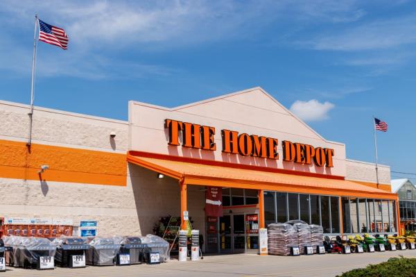 Home Depot location in Ft. Wayne flying the American flag, captured in June 2018