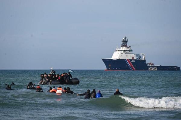 Migrant dies attempting to cross Channel to UK: French authorities