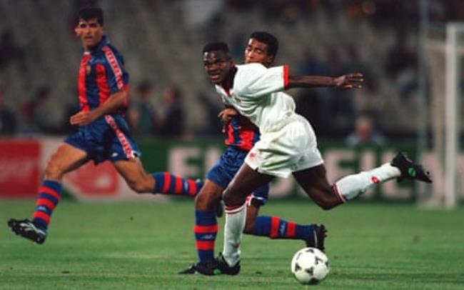 Milan’s Marcel Desailly holds off Barcelona’s Romario during the 1994 Champions League final.