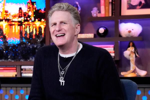 Michael Rapaport smiling on the set of 'Watch What Happens Live With Andy Cohen', Season 21 episode 21018