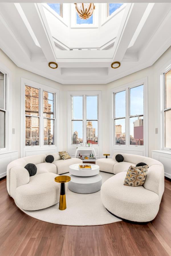  Originally bought for $7 million in 2001, the 5,000-square-foot duplex features a 40-foot gold dome