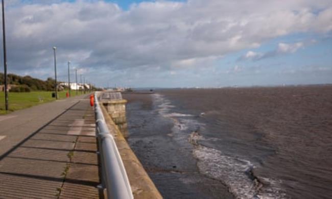 Otterspool Promenade, Liverpool, Merseyside.